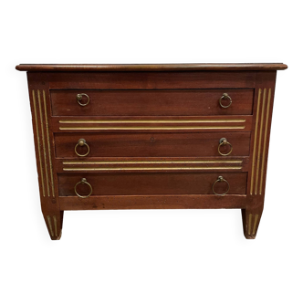Small walnut master chest of drawers