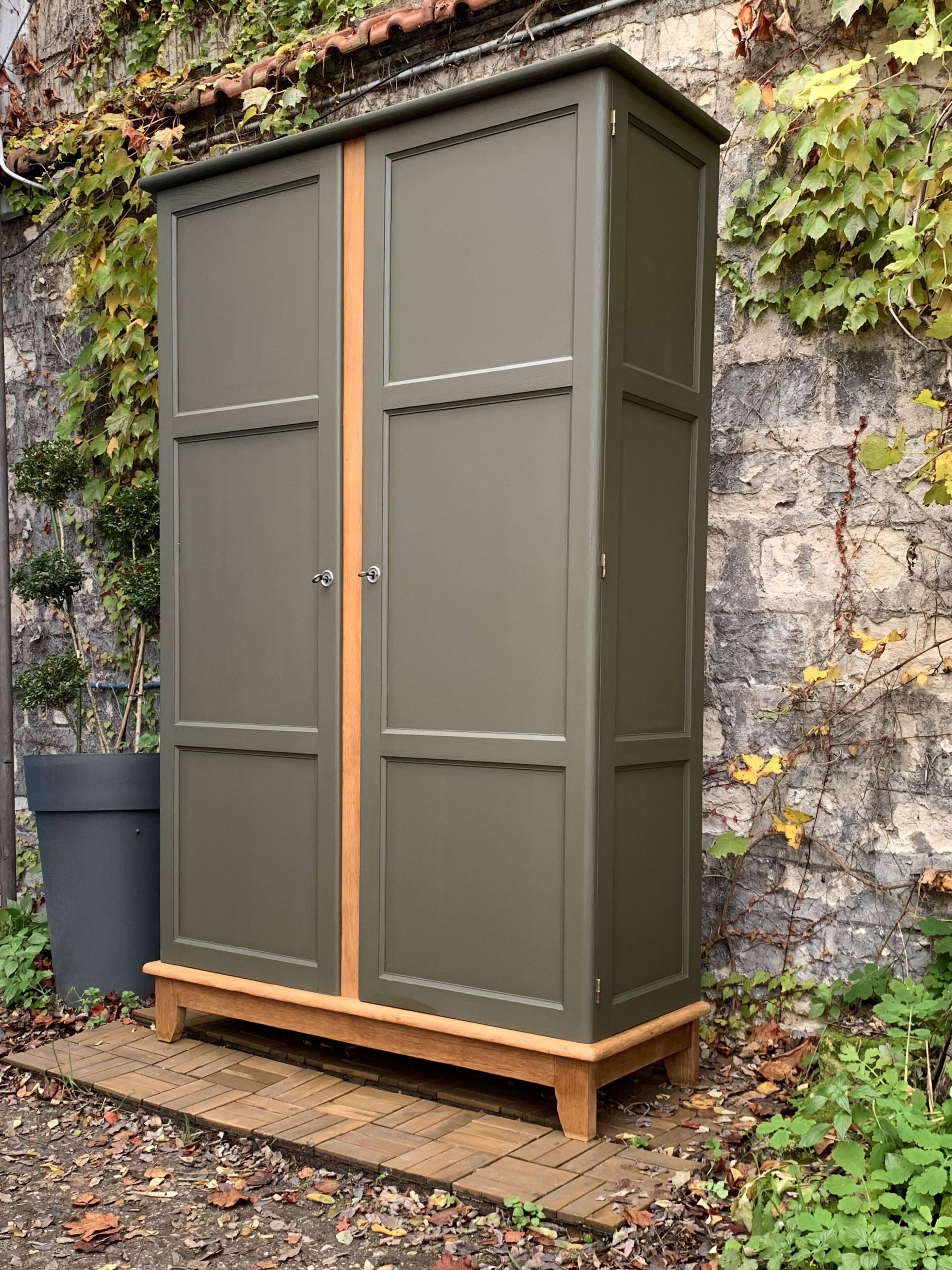 Parisian solid oak wardrobe 1960