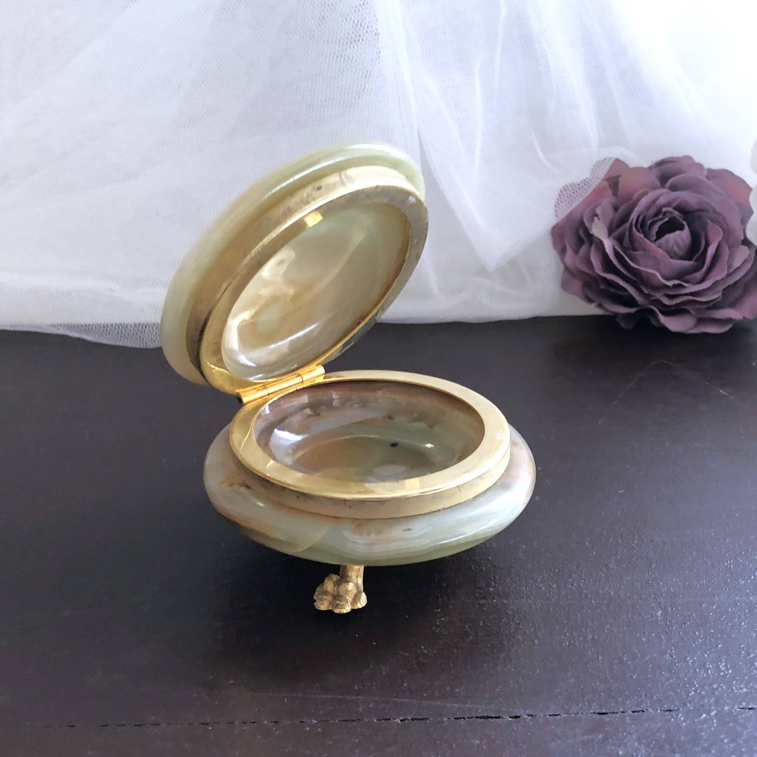 Small round box in green marbled onyx tripod lion paws brass