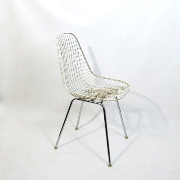 Pair of DKX 1 Wire Chairs by Charles & Ray Eames, Herman Miller, 1952