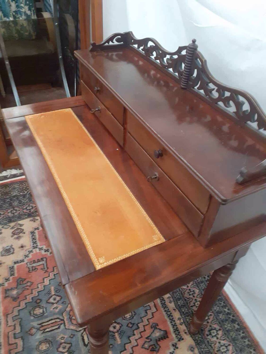 Secrétaraire style Louis Philippe