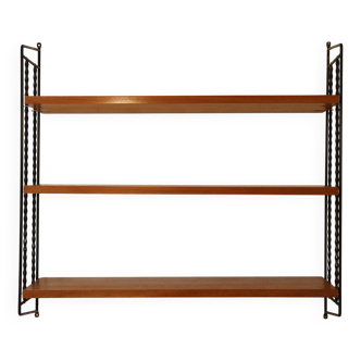 String shelf in wood and black metal