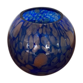 Vase bleu en verre tacheté cuivre