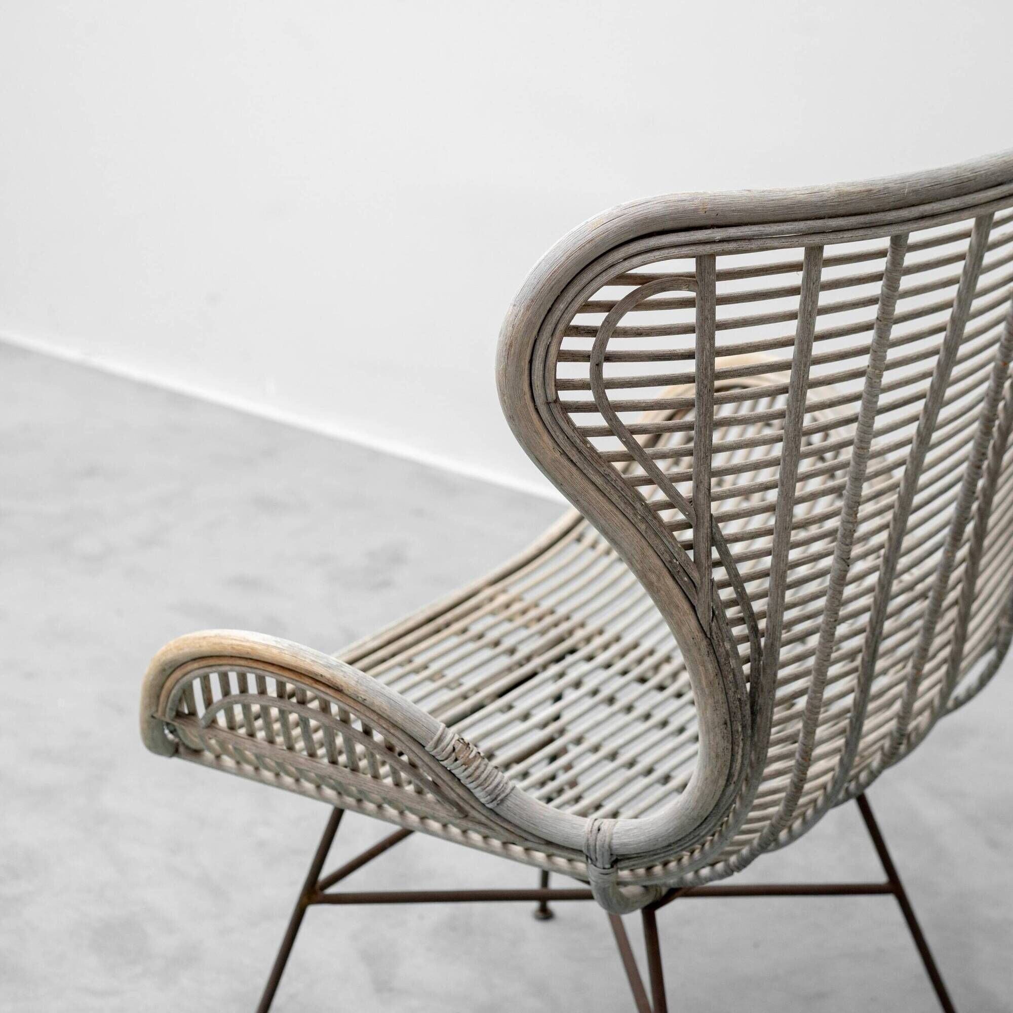 Vintage lounge armchair in rattan and metal, 1960s modernist design