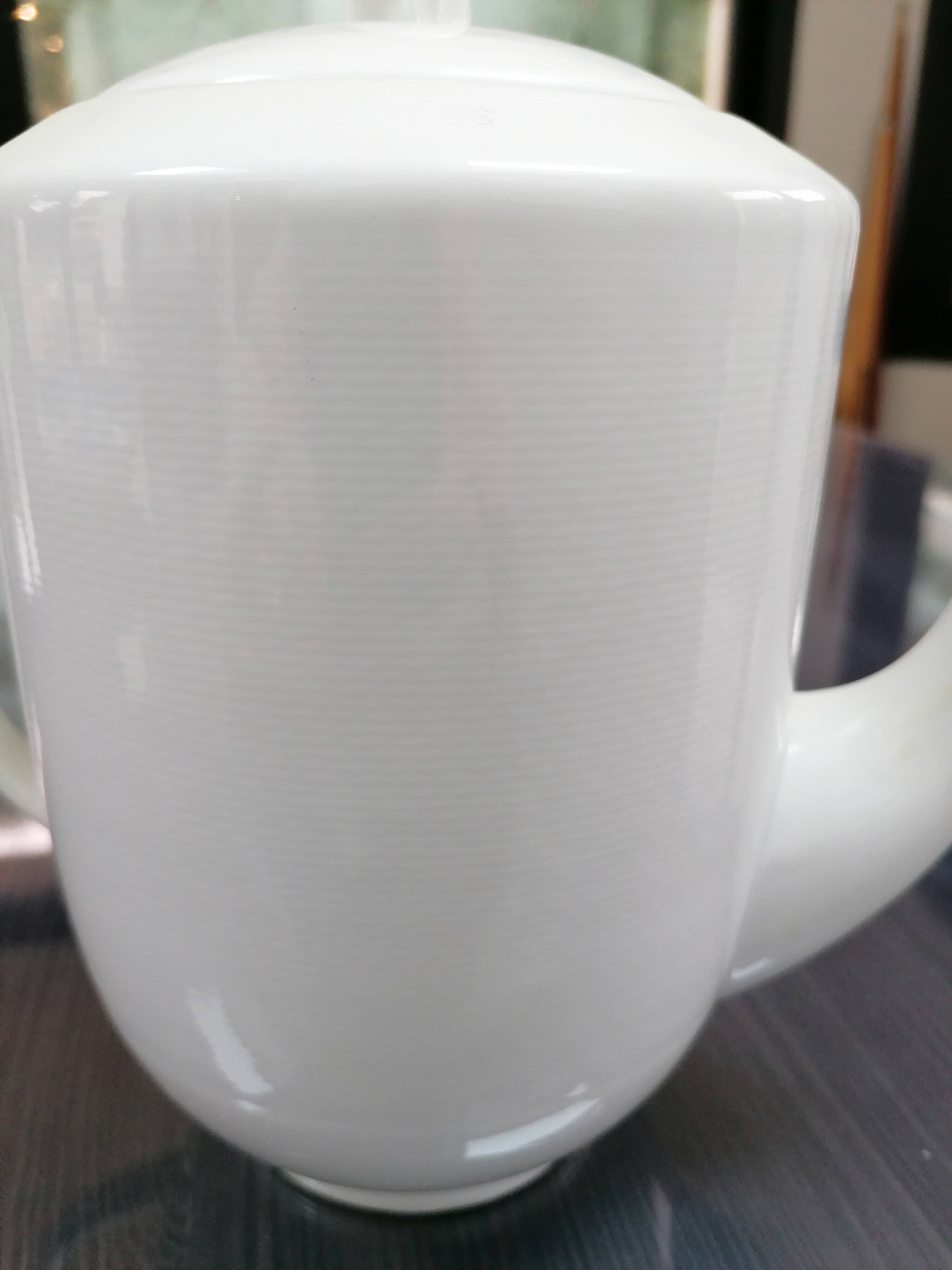 Porcelain coffee pot