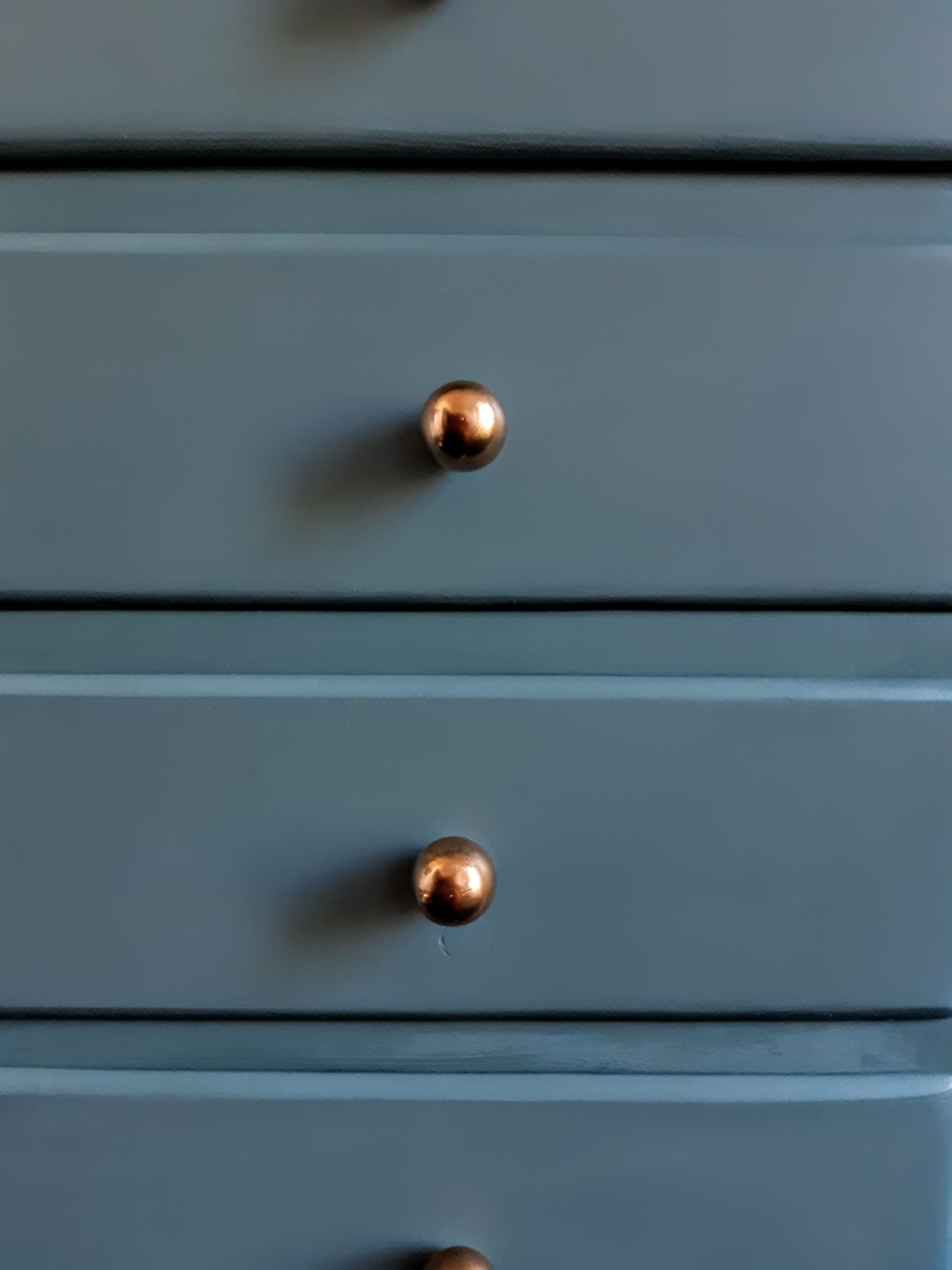 Little blue rag-maker