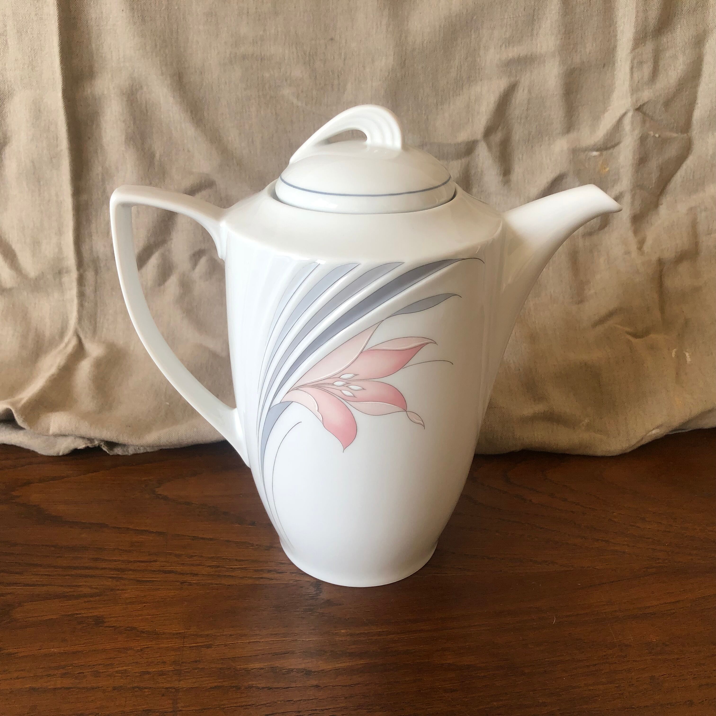 Pastel porcelain coffee service