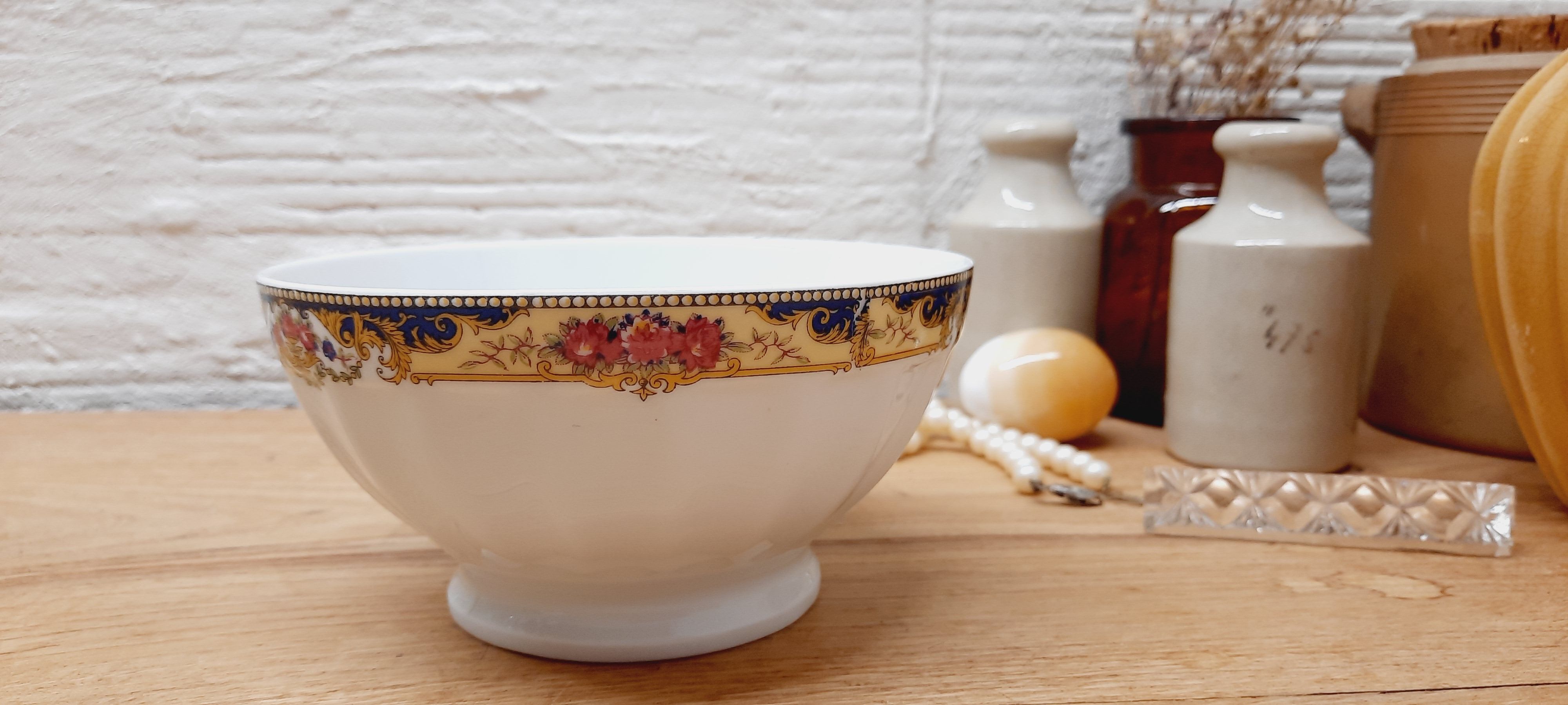 Large old bowl Apilco