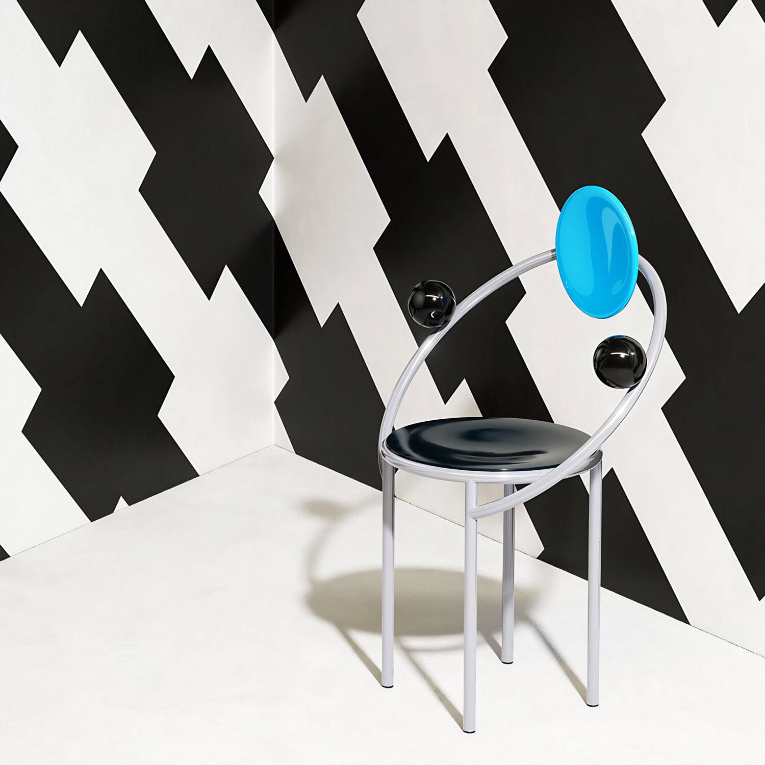 First chair designed by Michele De Lucchi for MEMPHIS MILANO