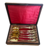 Set of 6 silver-gilt teaspoons, 2nd grade neck brace hallmark, 14 cm, in its box, late 19th century. Early 20th century