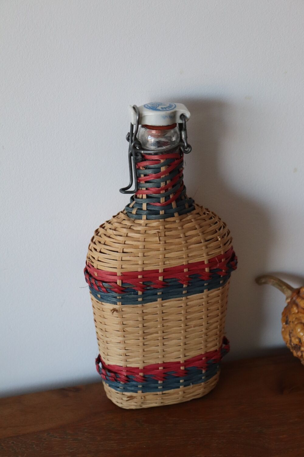 Heavy water wicker bottle