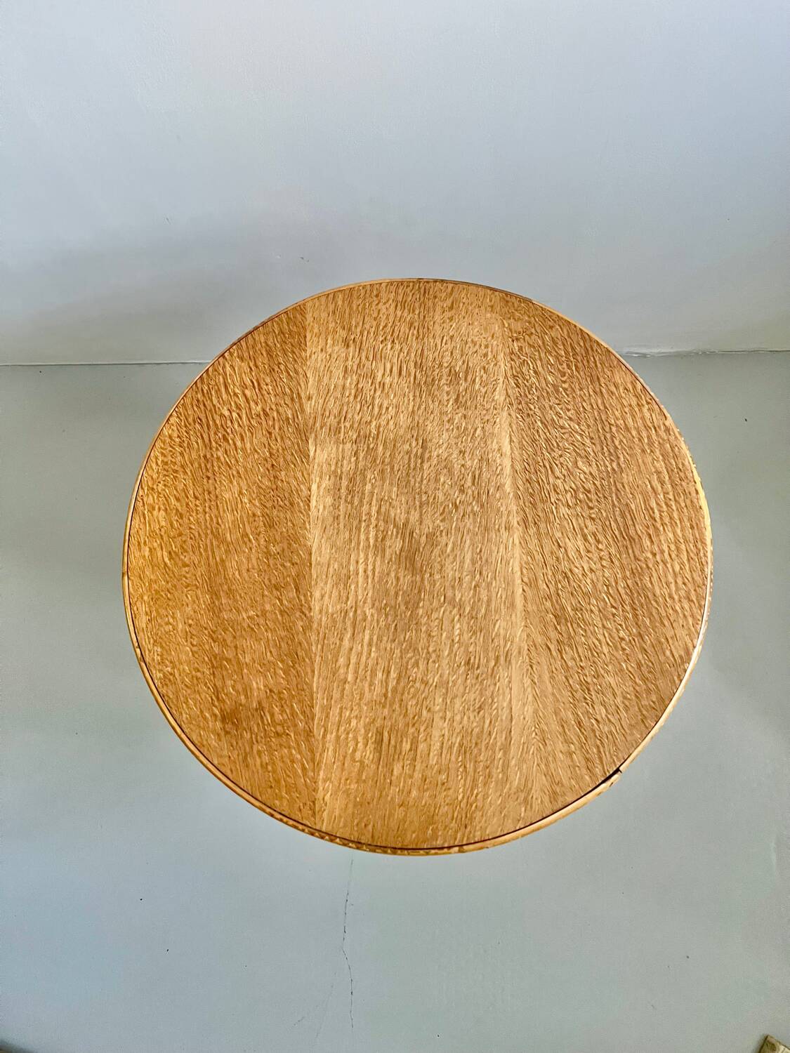 Tripod coffee table made of bamboo / rattan, 1960s - 70s