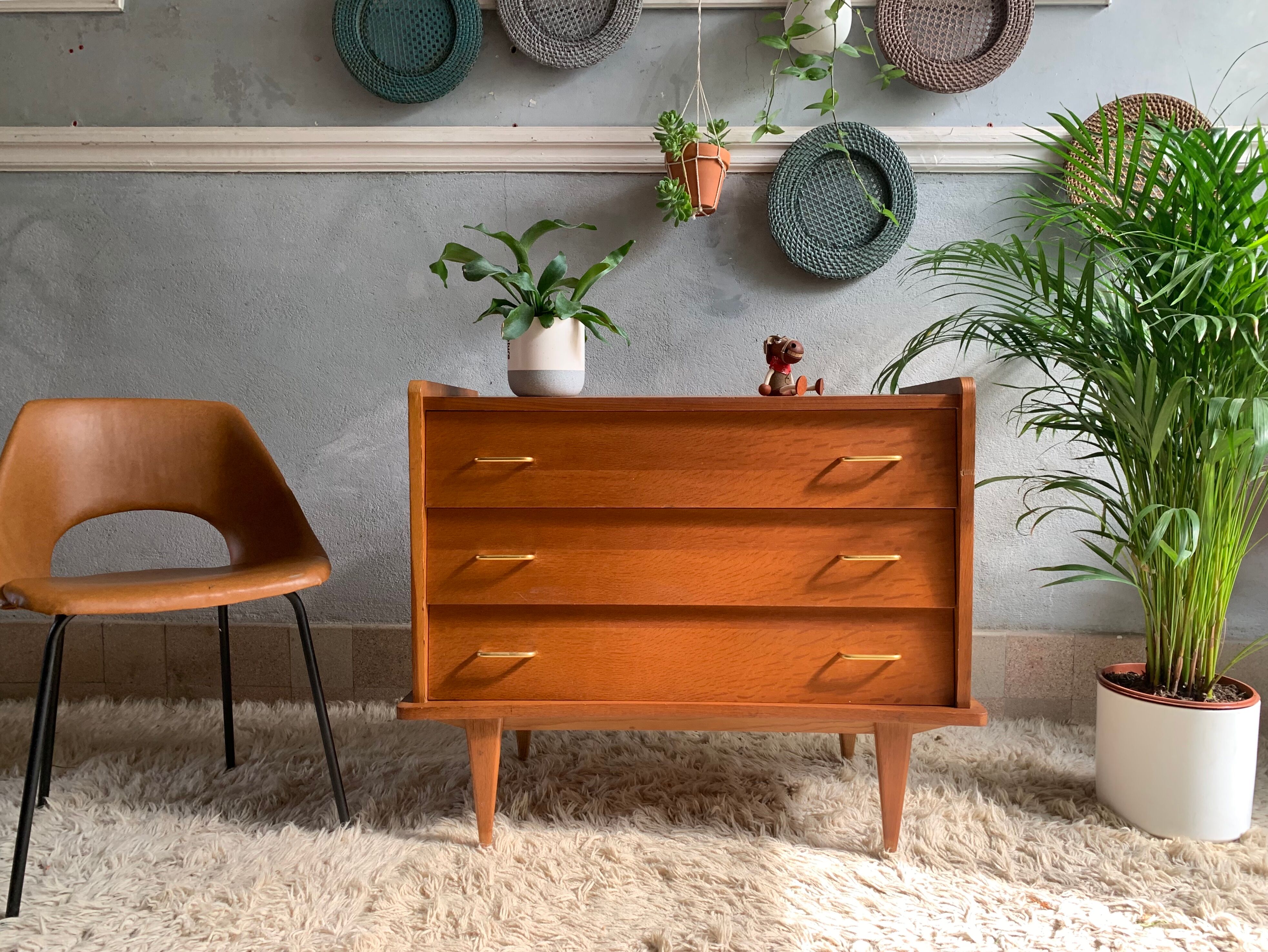 Vintage oak dresser 3 drawers