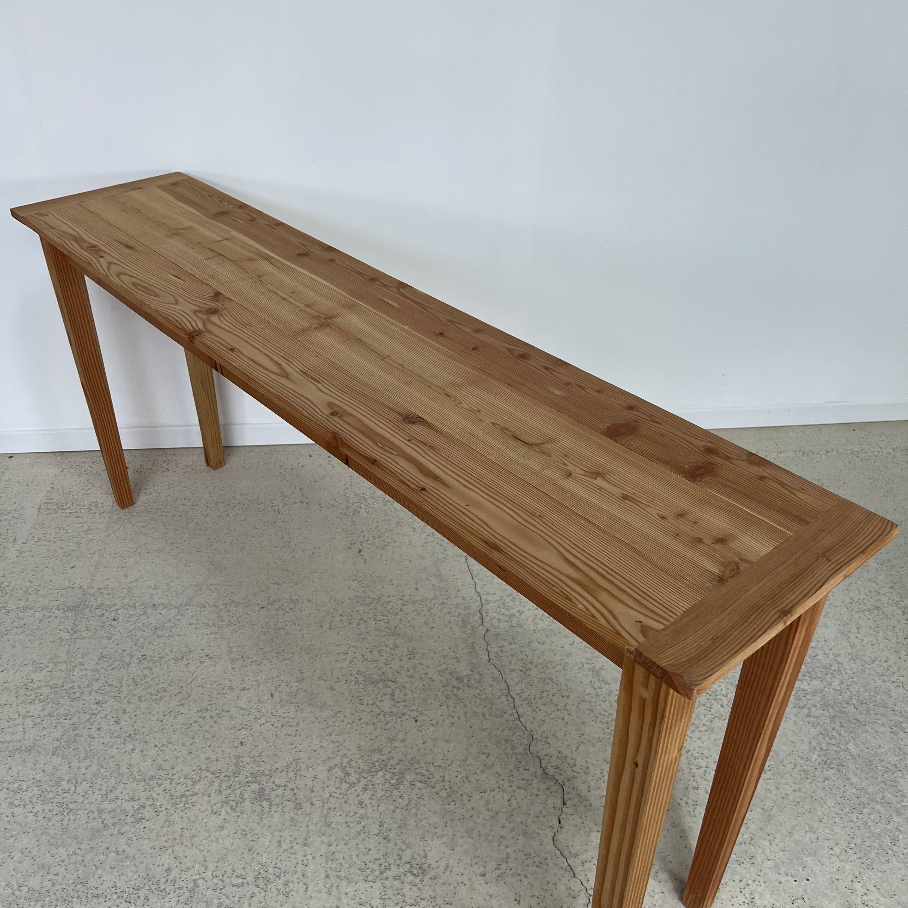 Fine console, side table or school table in wood with spindle legs 160 cm - Vintage retro