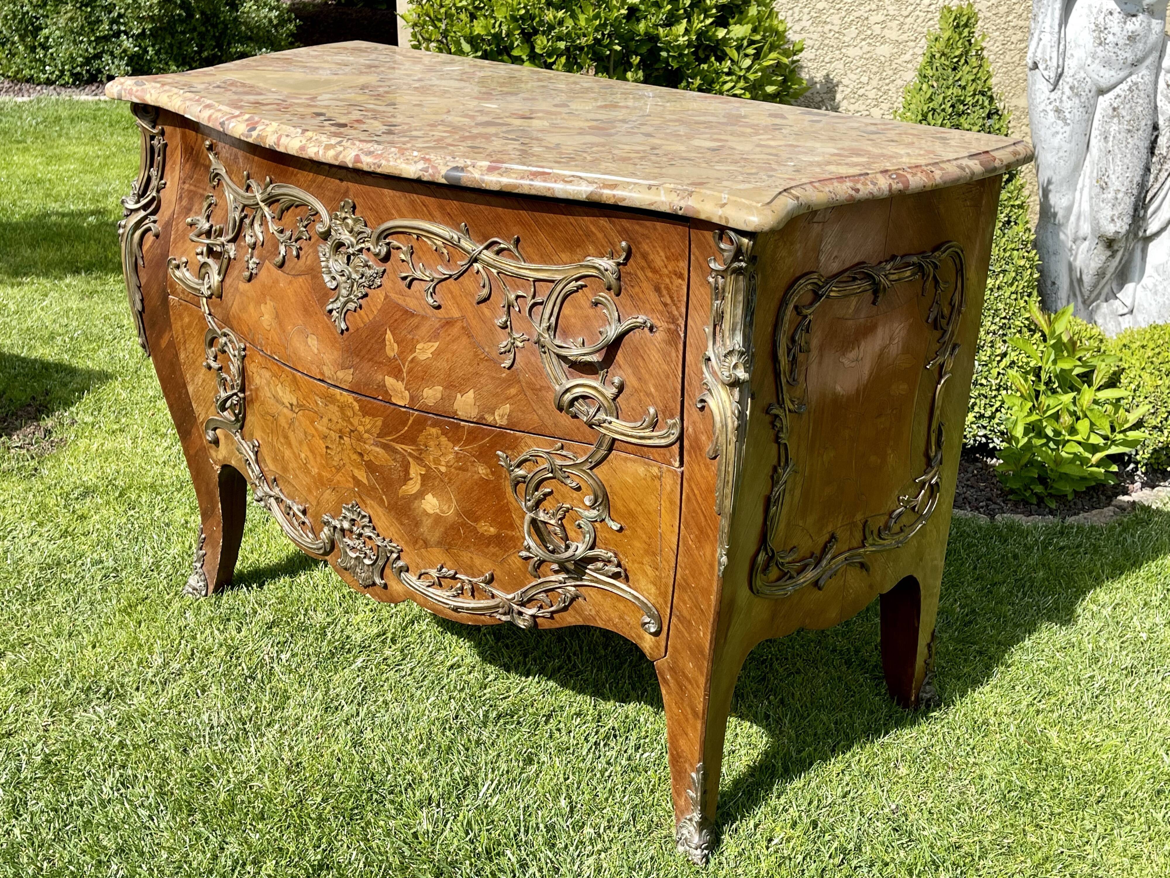 Chest of drawers marquetry & bronze style Louis XV