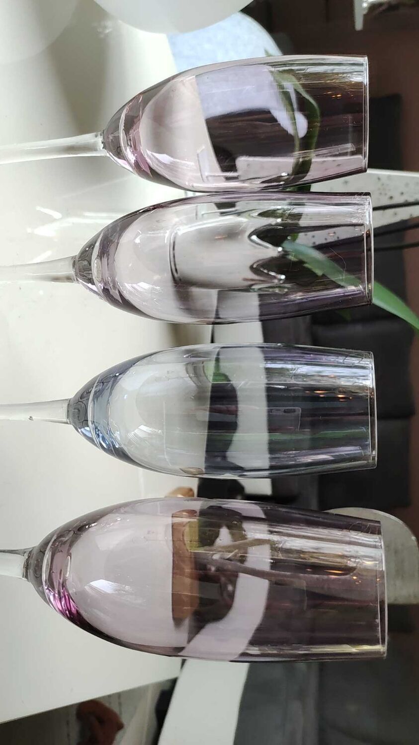 Lot 4 multicolored champagne flutes