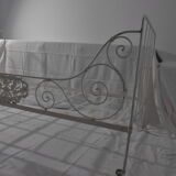 Forged iron bed