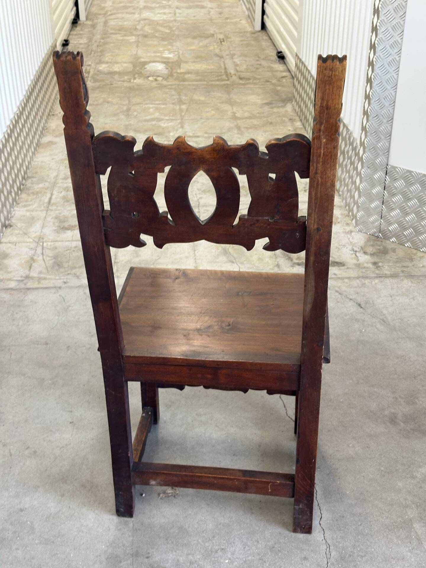 6 Alsatian chairs from the 19th century – carved wood – interlaced decoration