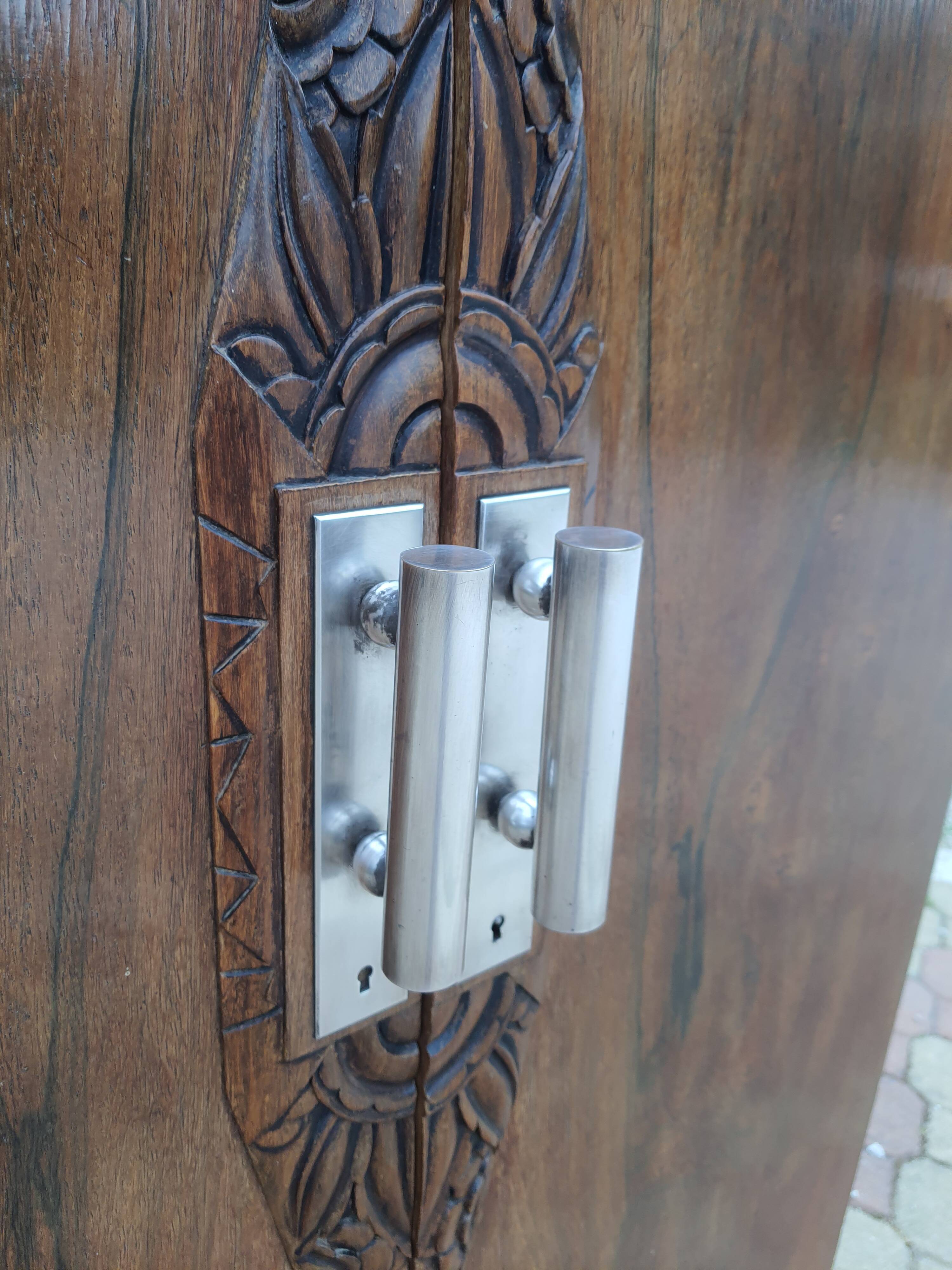 Armoire style art deco