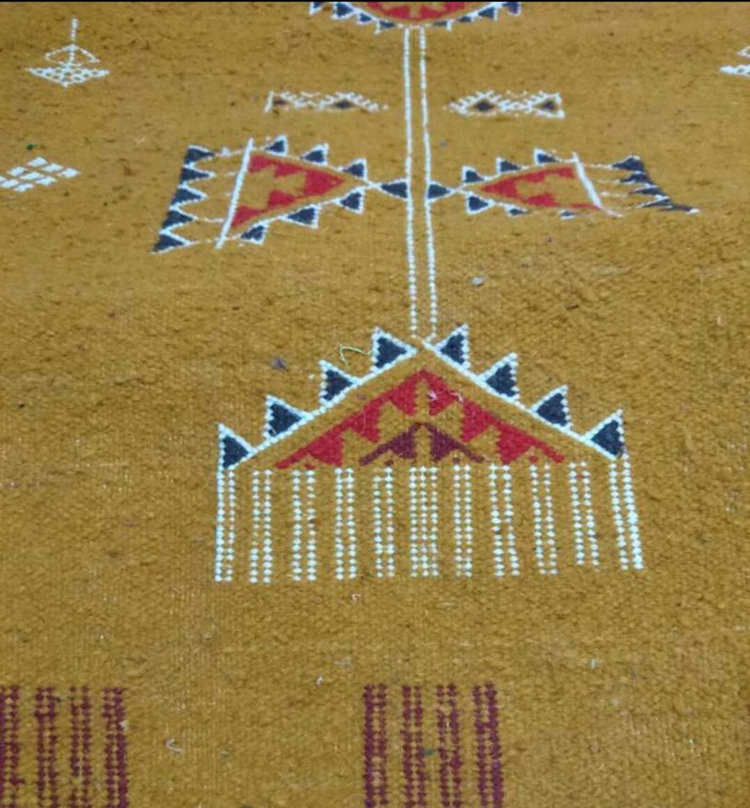 Yellow in 105x65cm wool Kilim rug