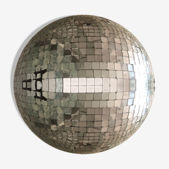 Old large faceted ball - D48
