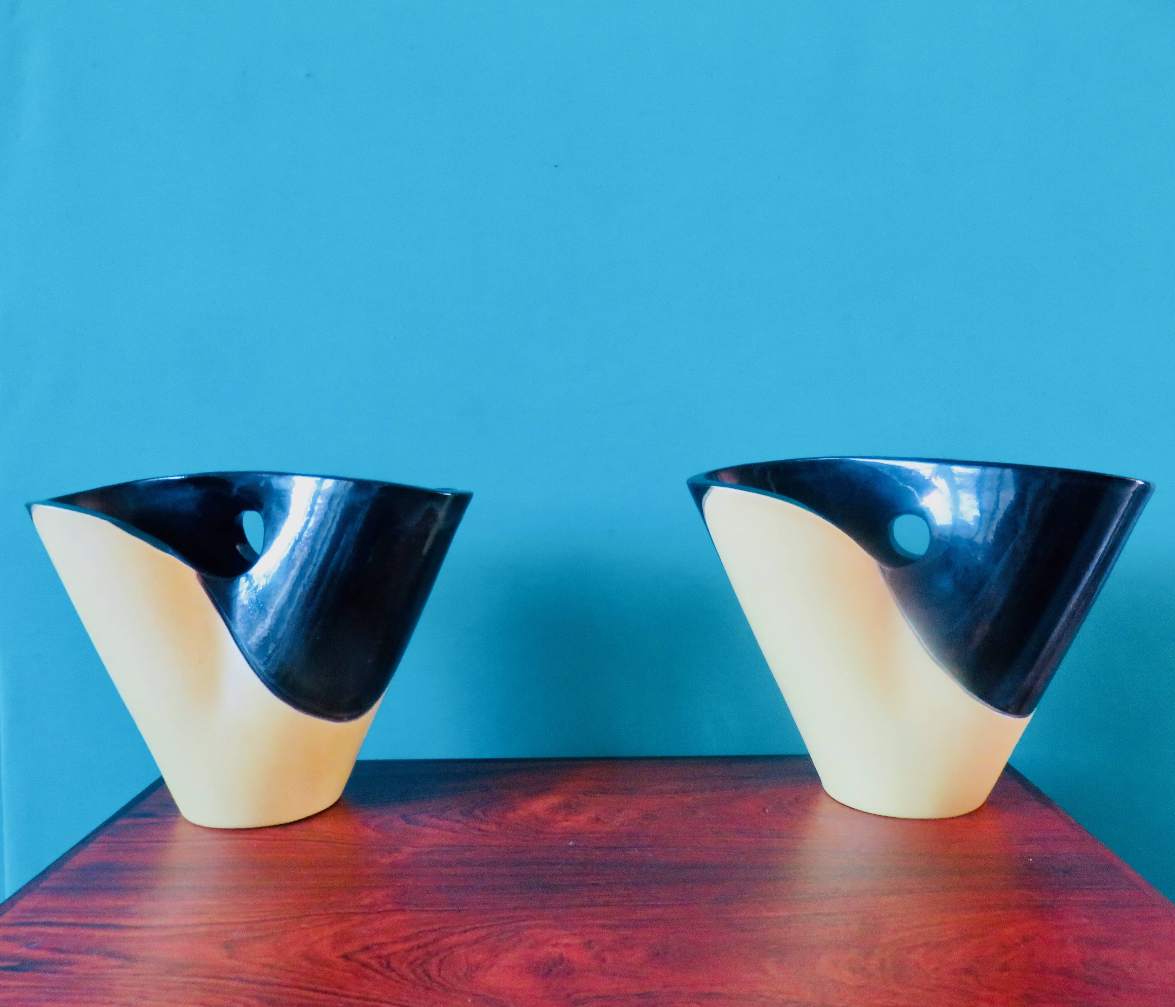 Pair of vases by Fernand Elchinger. France 1955