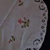 Round coat with eight Luxeuil lace towels embroidery hand linen