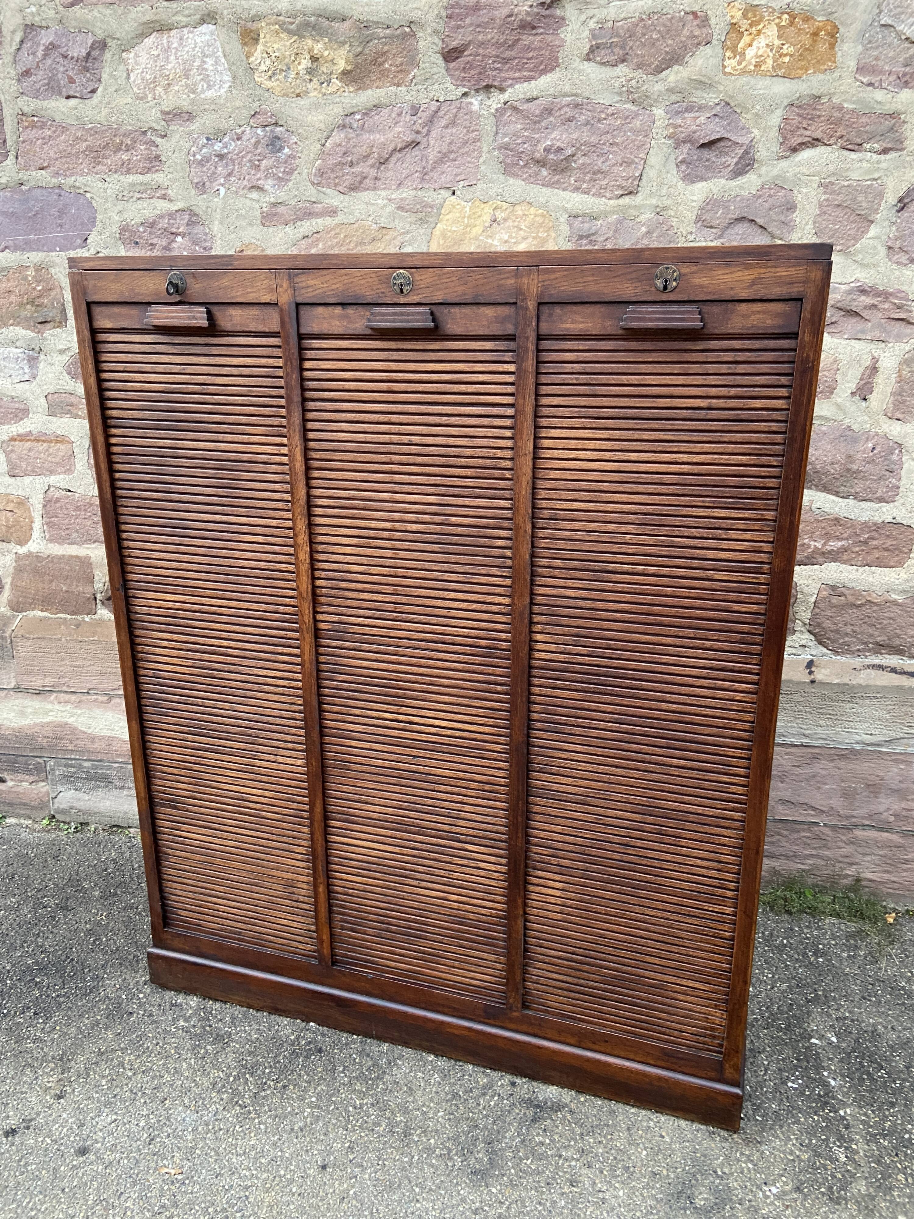 Curtain binder cabinet art deco 50s