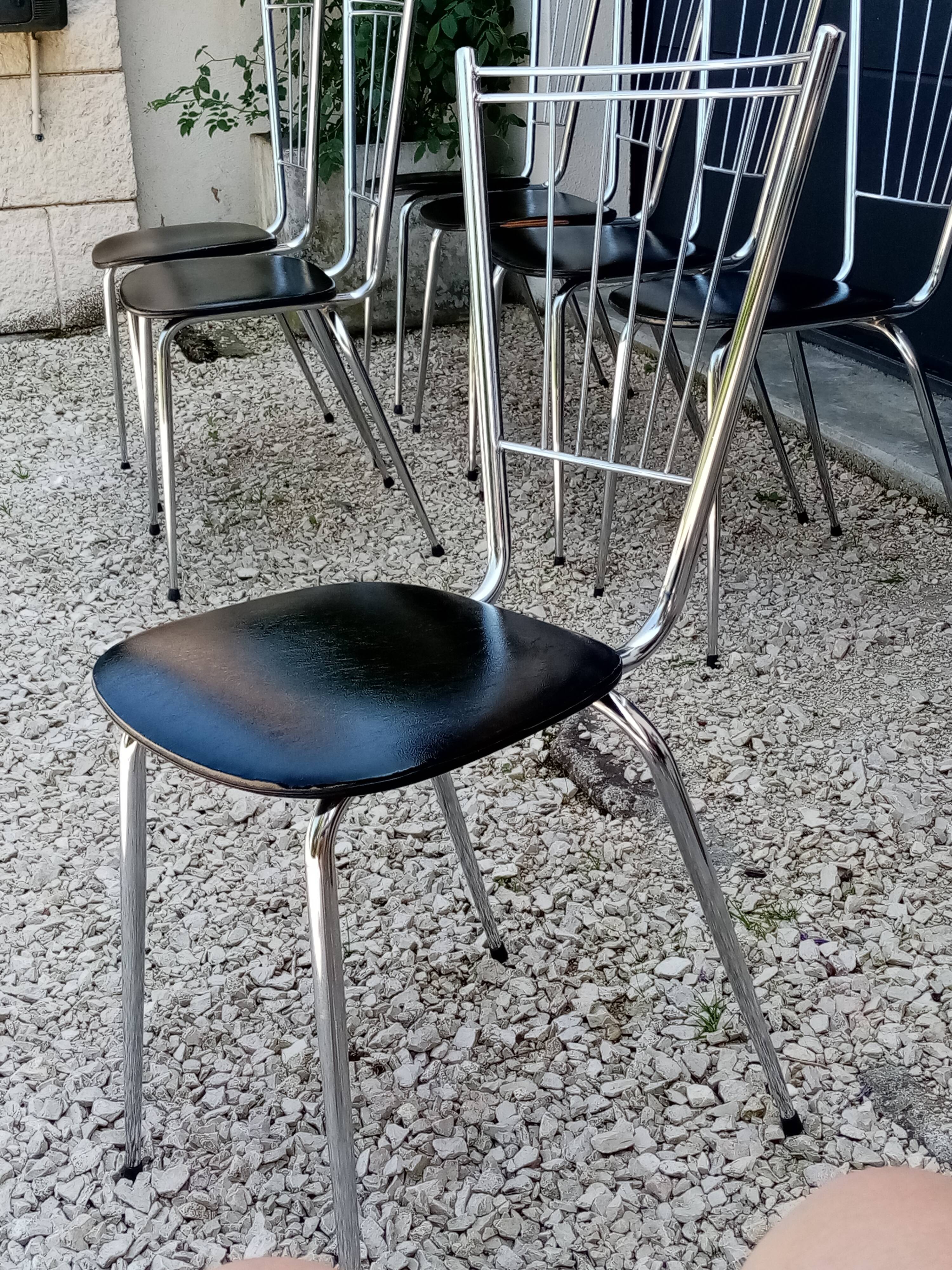 Lot of 7 chairs 60/70s