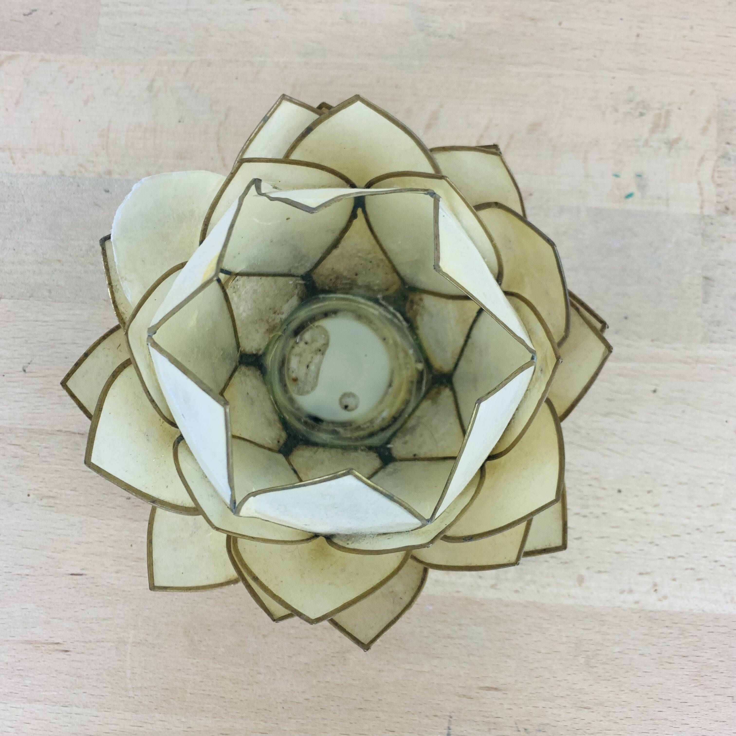 Mother-of-pearl lotus flower candle holder