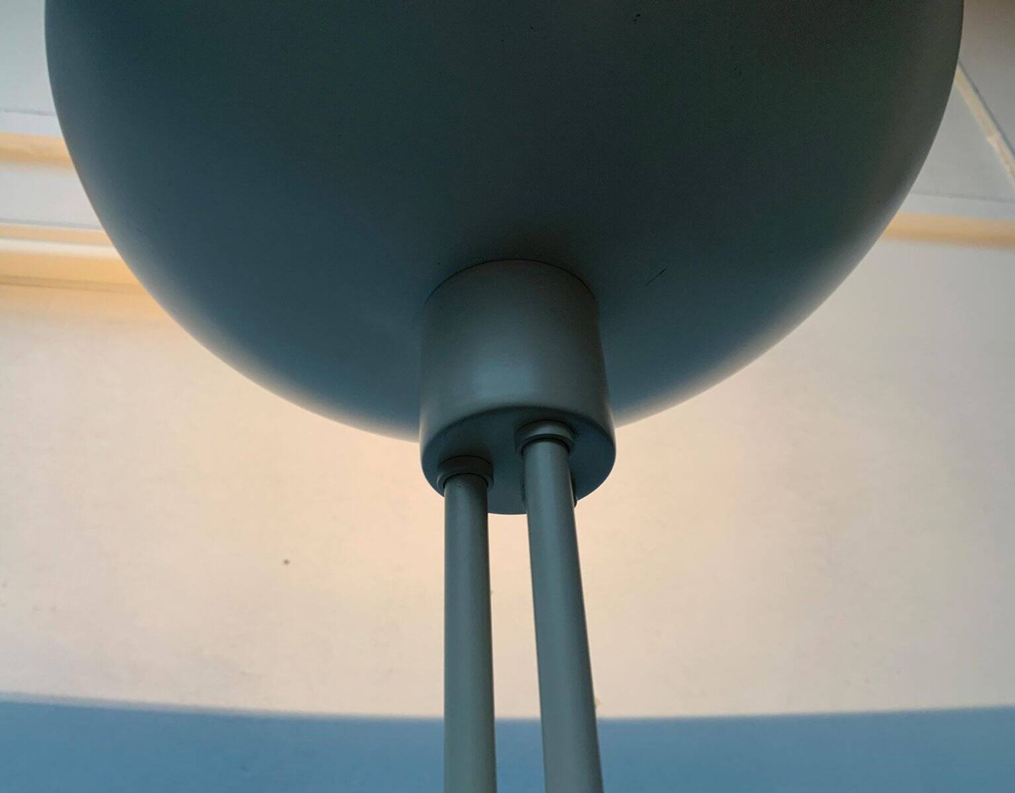 Lampe sur pied minimaliste allemande de l'ère spatiale de Cosack