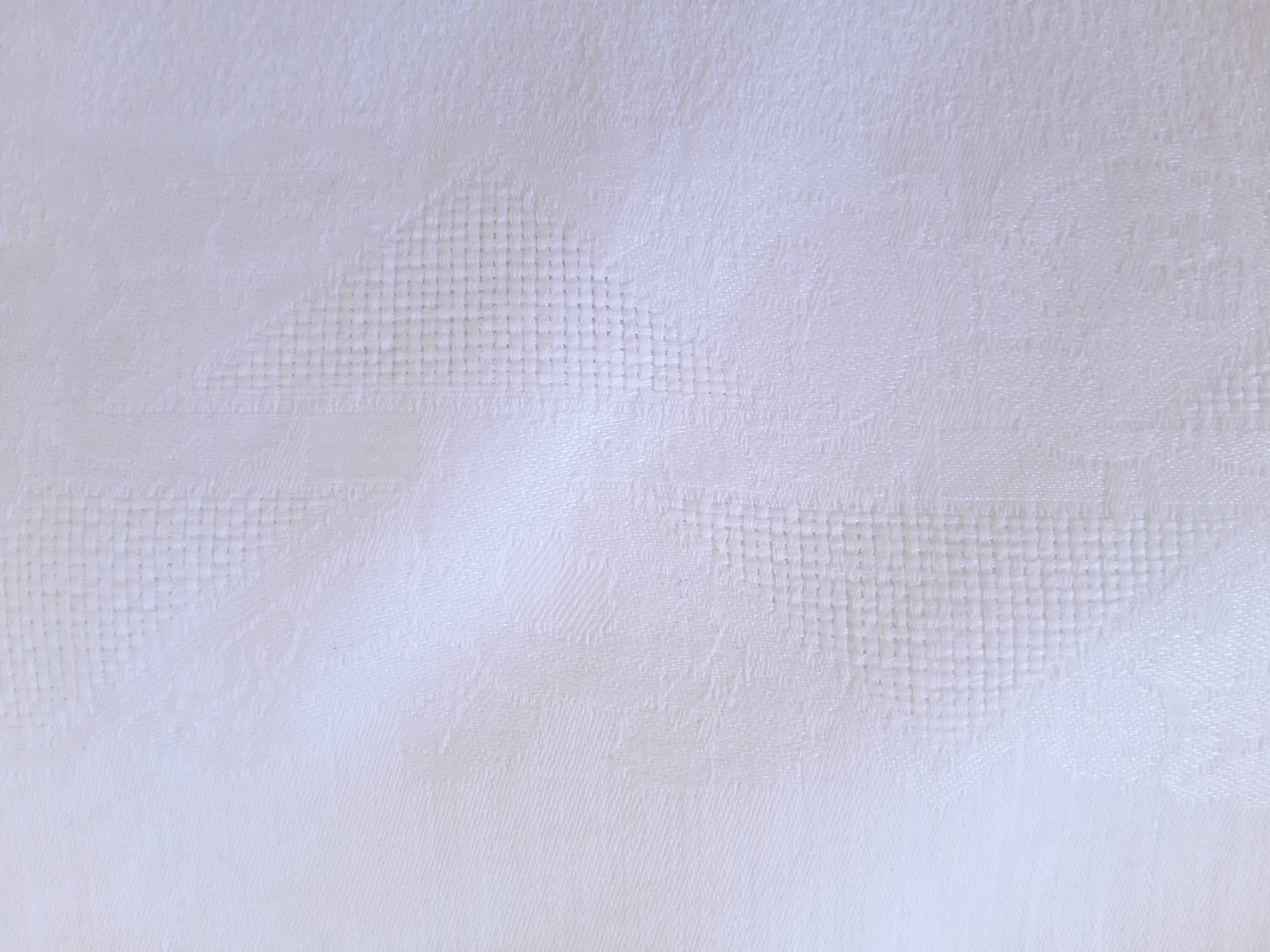 Damask tablecloth 155 x 225