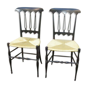 2 chaises en bois laqué - vers