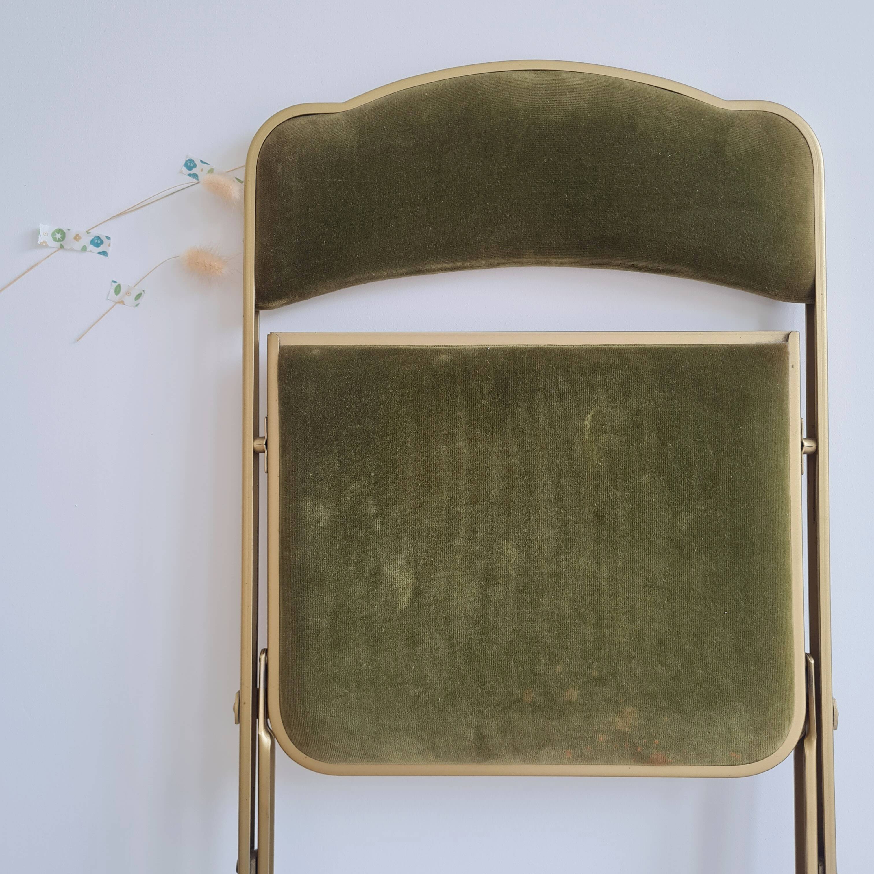 Chaise pliante ancienne velours vert