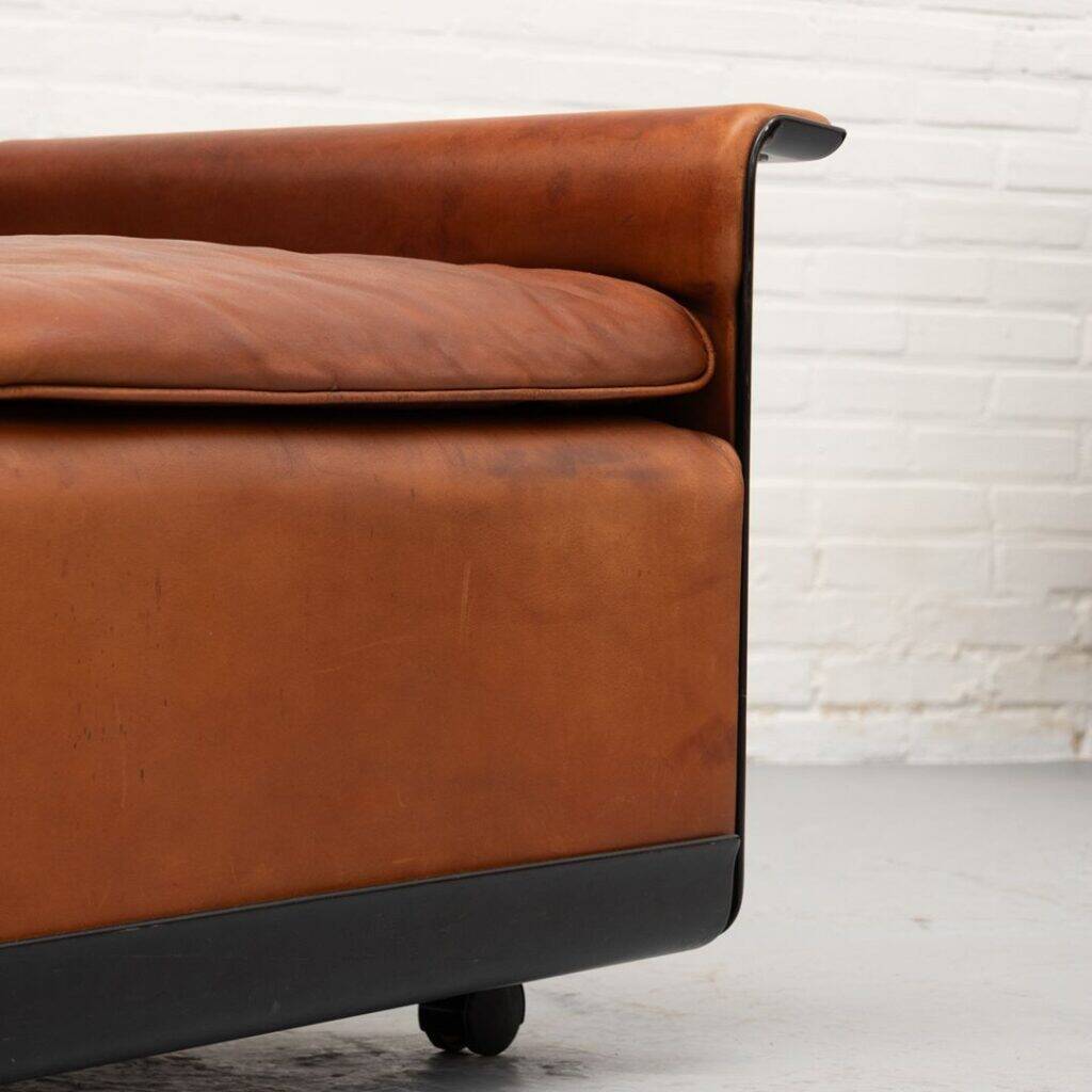 Dieter Rams Vitsoe two-seater sofa 1970s