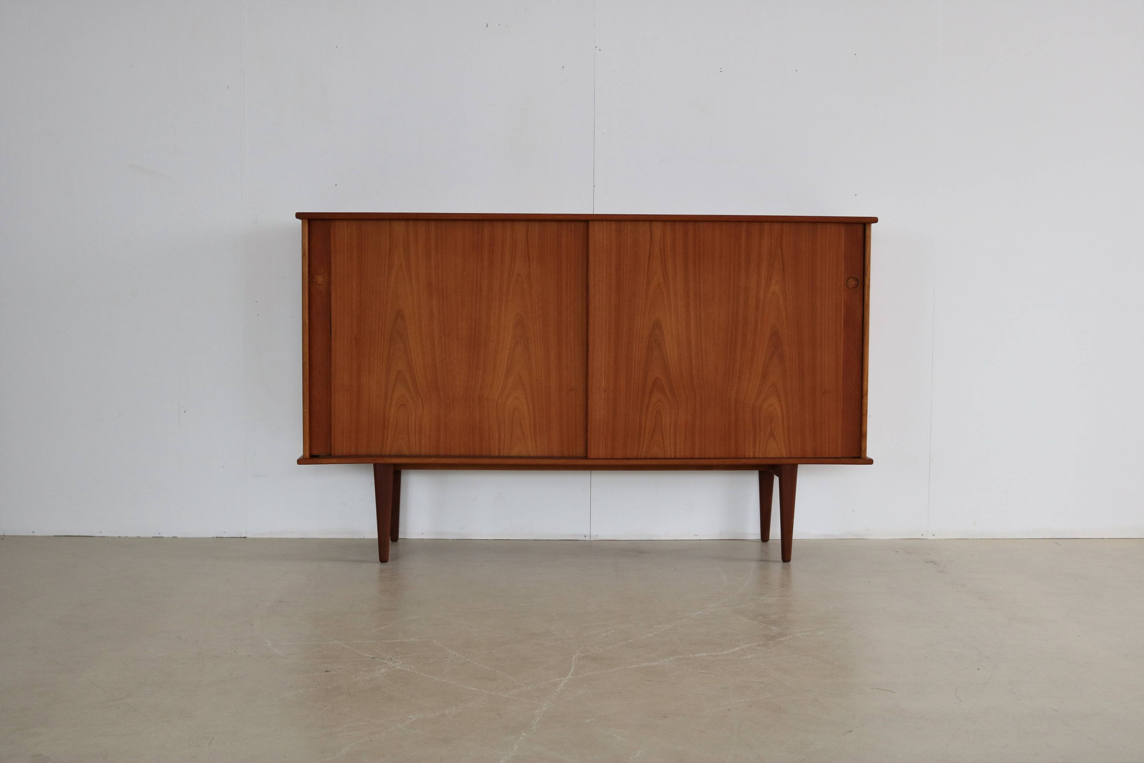 Buffet haut vintage | Meuble mural | Années 1960 | Danois