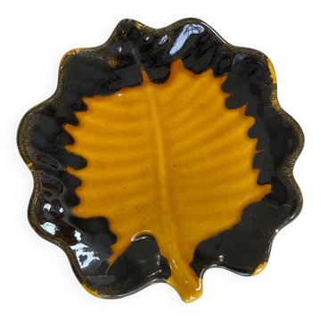 Plat feuille jaune et noir