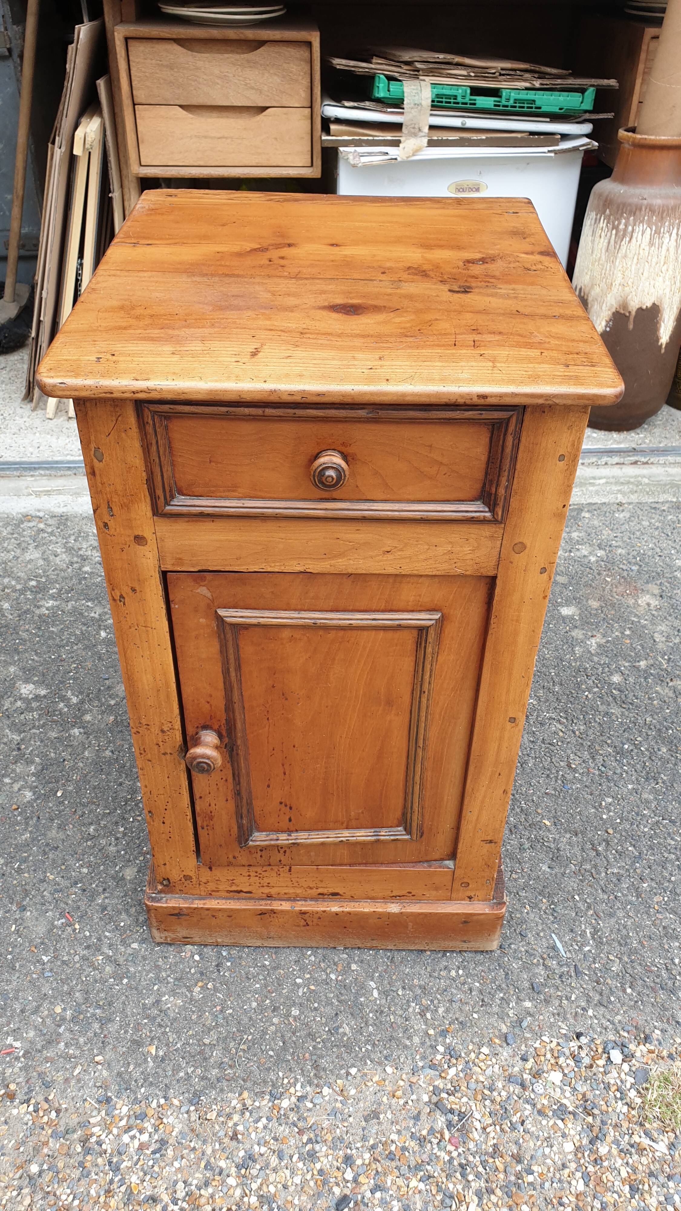 Chevet cherisier style louis Philippe