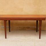 Expandable teak dining table