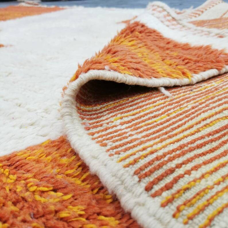 Beautiful Moroccan Berber rug 250cmx300cm
