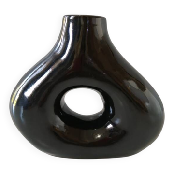 Black ceramic vase