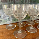 6 wine glasses