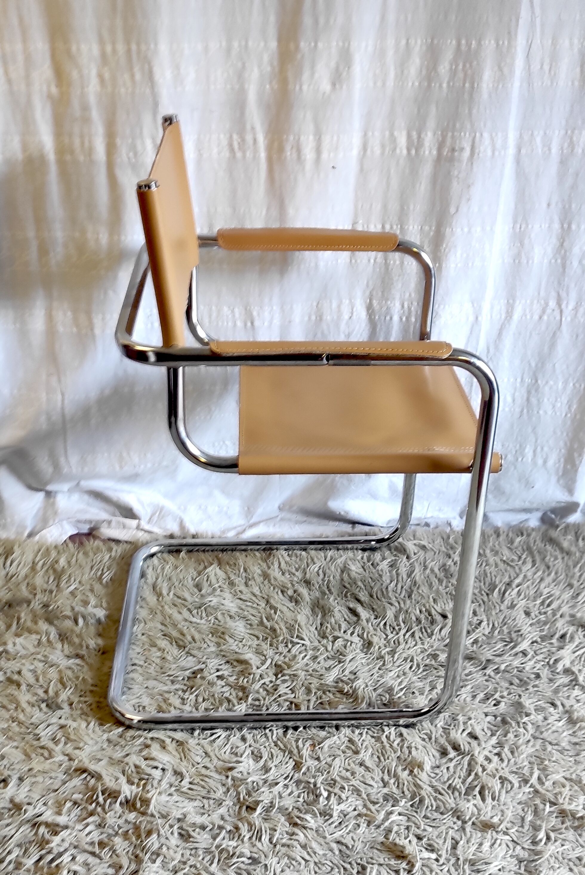 Design armchair Bauhaus cantilever – 80s/90s