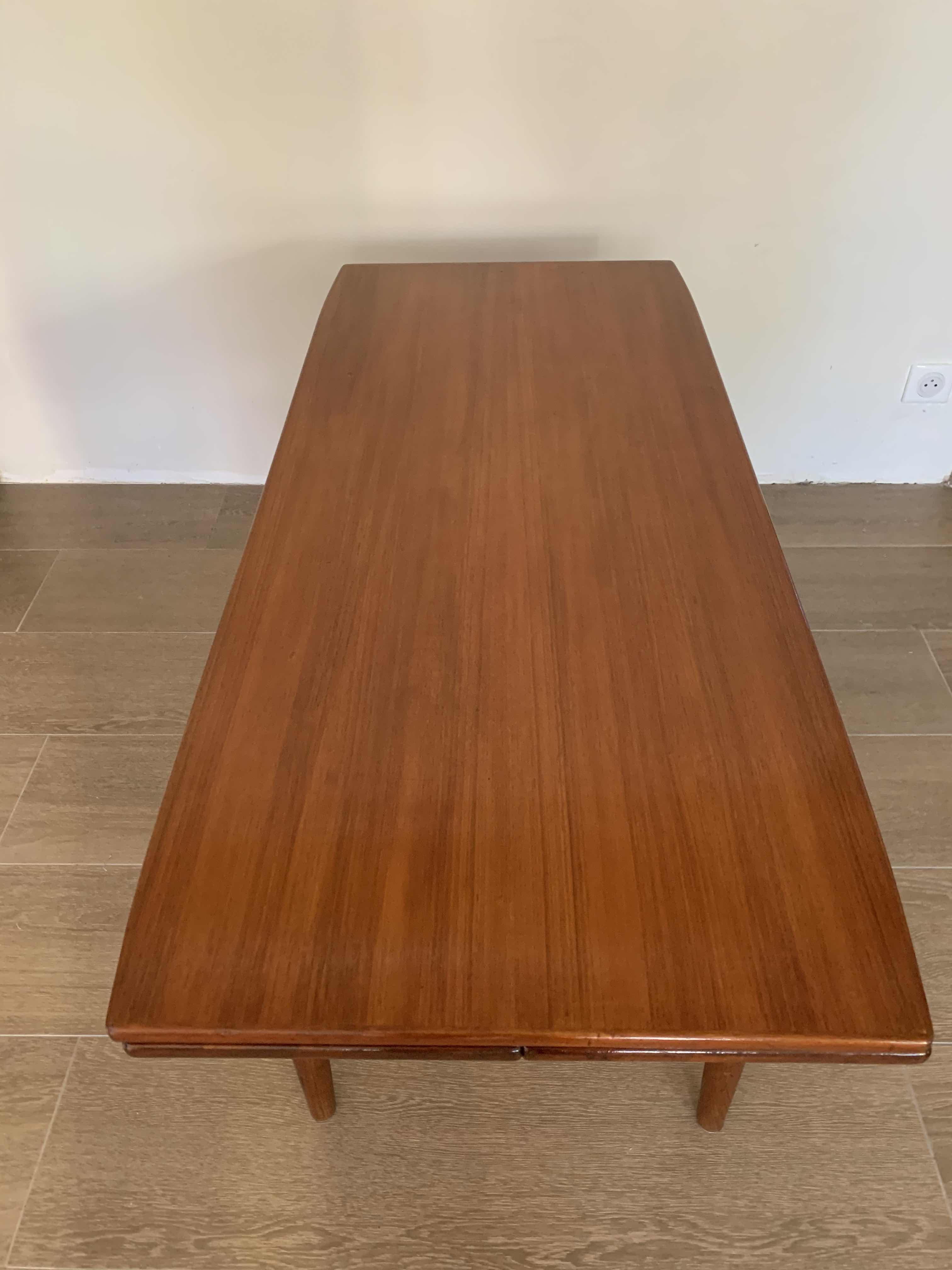 Table scandinave de Kai Kristiansen 1960