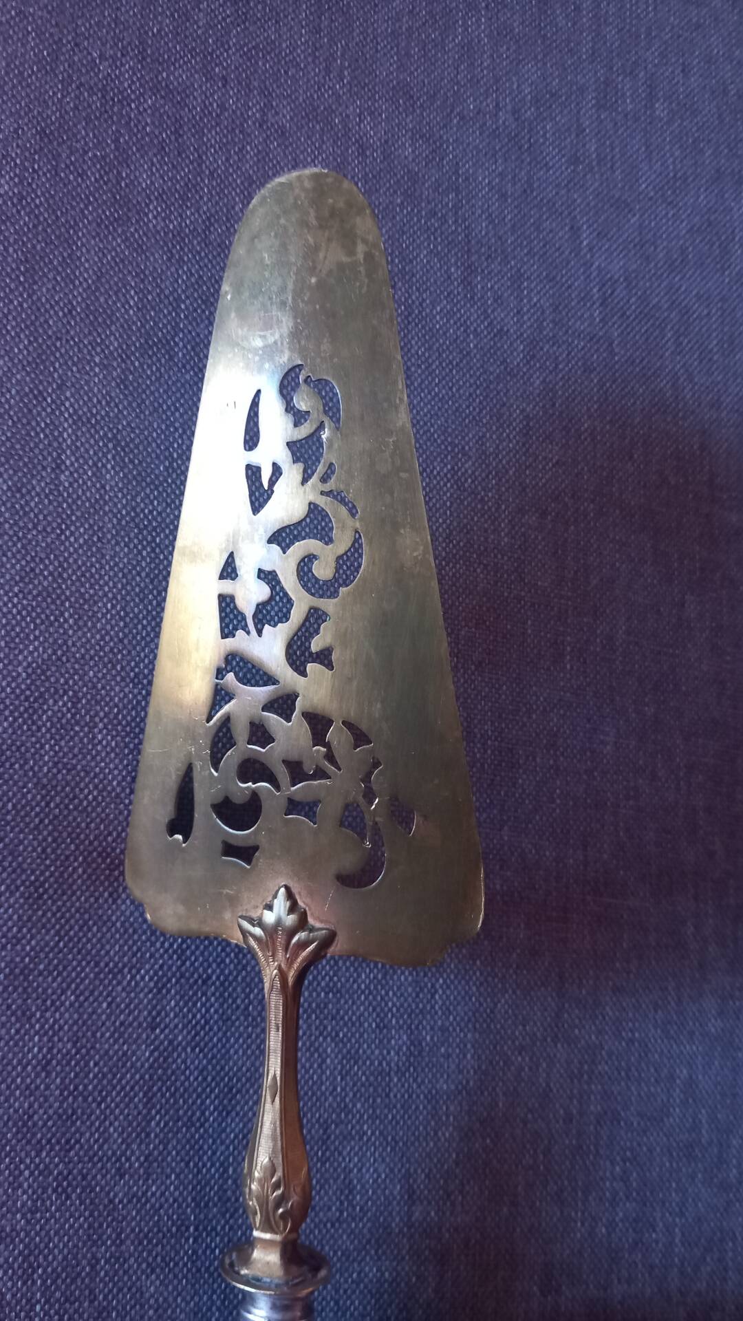 Silver and vermeil openwork art nouveau pie server