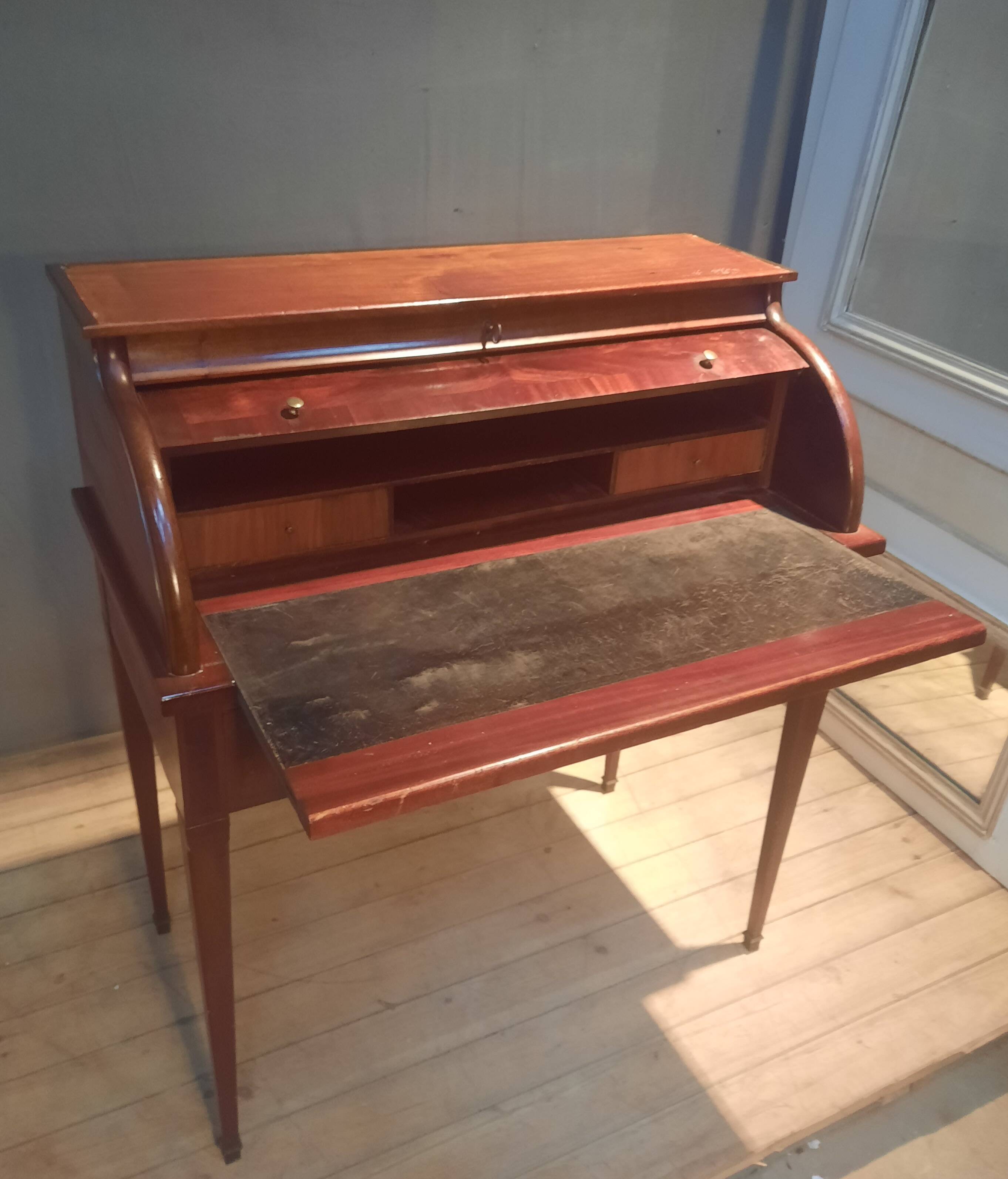 Mahogany roll desk from the 19th century