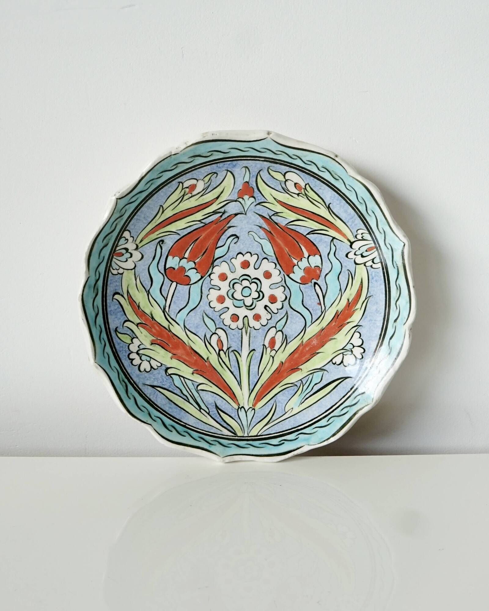 Decorative earthenware plate - hand-painted by İkbal Çini - Kütah
