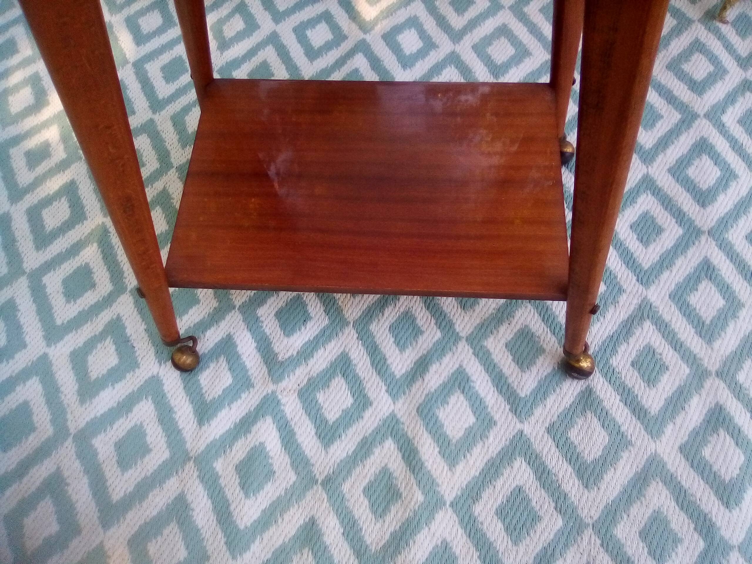 Side table / Trolley on wheels