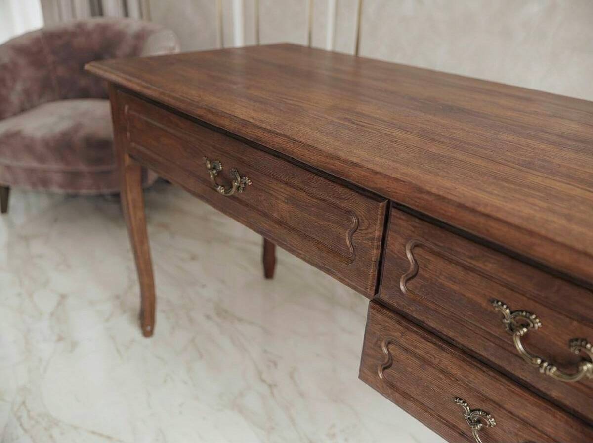 Antique Louis XV style flat desk in solid wood – 3 drawers