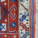 Vintage hand-knotted kazak rug 185x127cm